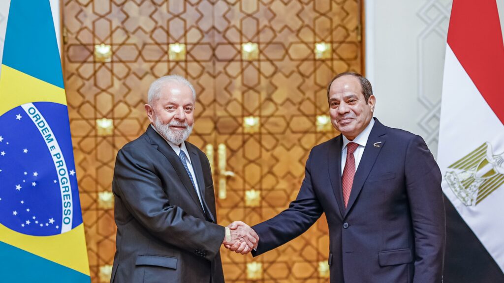 Crusoé: Não vem ninguém para a reunião do Brics de Lula?
