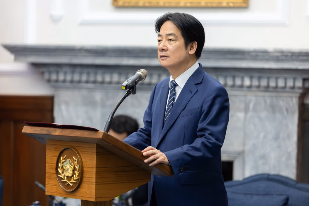 Trump proíbe presidente de Taiwan de fazer escala em Nova York