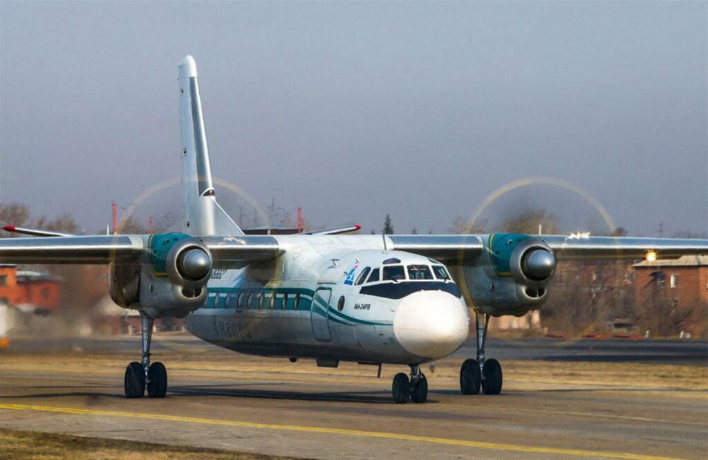 Avião bimotor cai e deixa mais de 40 mortos na Rússia