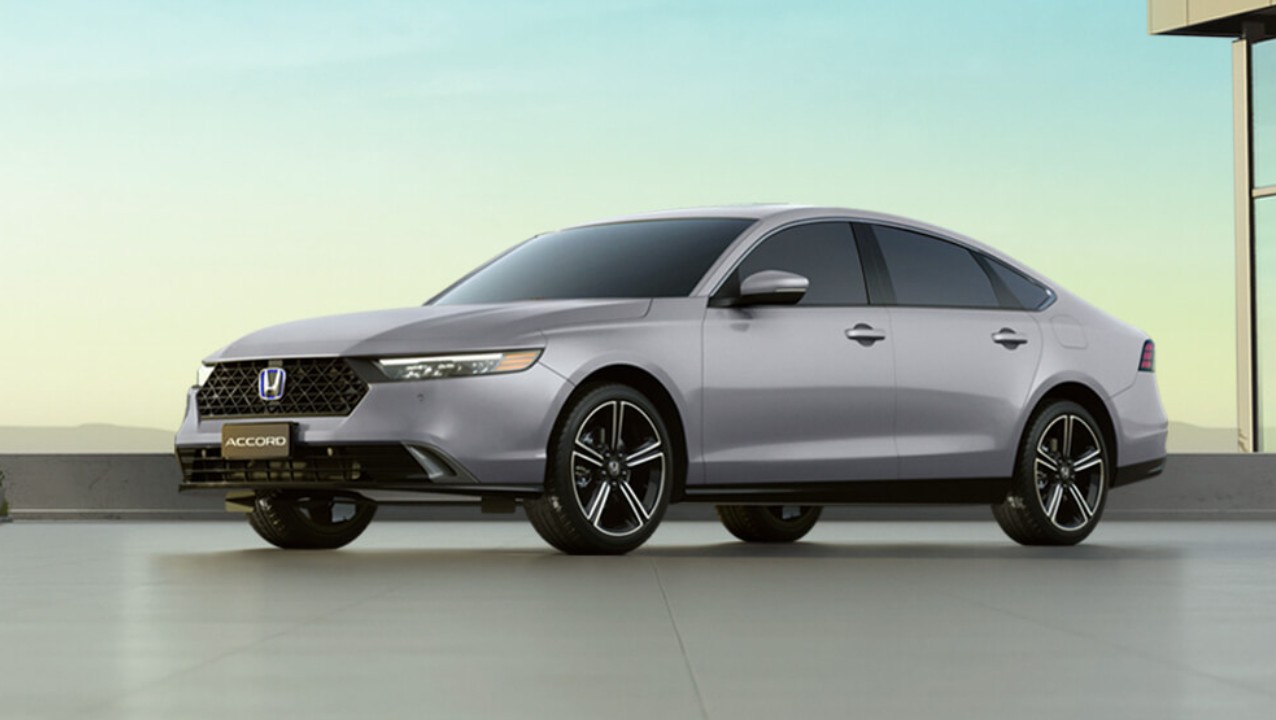 O sedã fora da curva roda como um 1.0 e entrega luxo de executivo