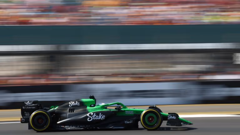 Quem ganhou e quem perdeu na corrida da Inglaterra de F1?