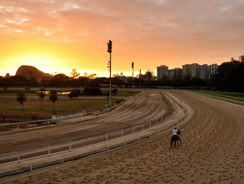 Jockey Club negocia dívida milionária com o Rio