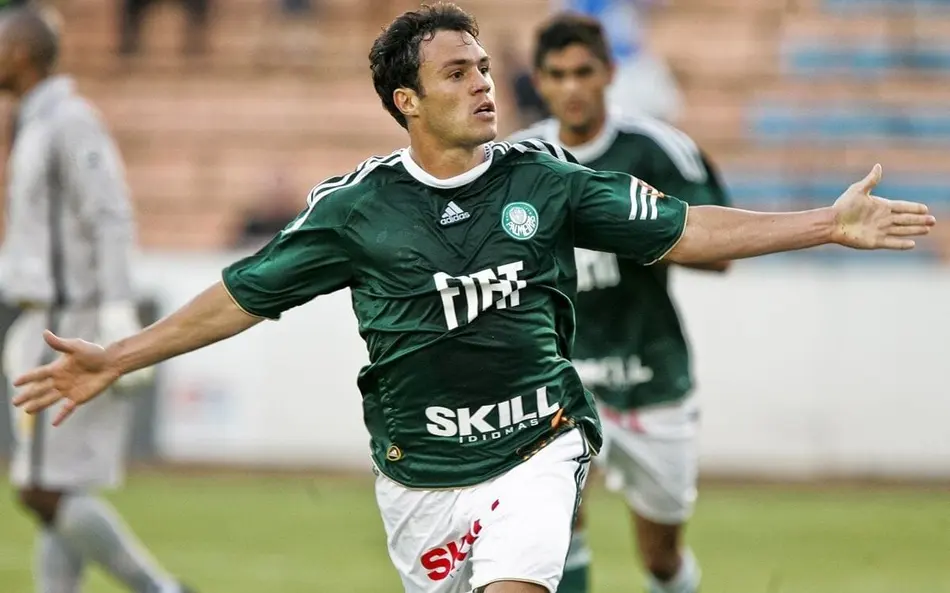 Kléber Gladiador não paga pensão e tem mandado de prisão expedido