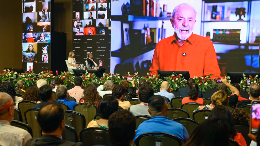 Roberto Reis na Crusoé: PT já ensaia ser oposição