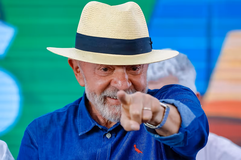 Crusoé: “Pague pelas m… que fez”, diz Lula sobre Bolsonaro