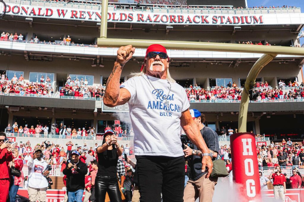 Morre aos 71 anos, Hulk Hogan, ator e astro da luta livre nos anos 80 e 90.