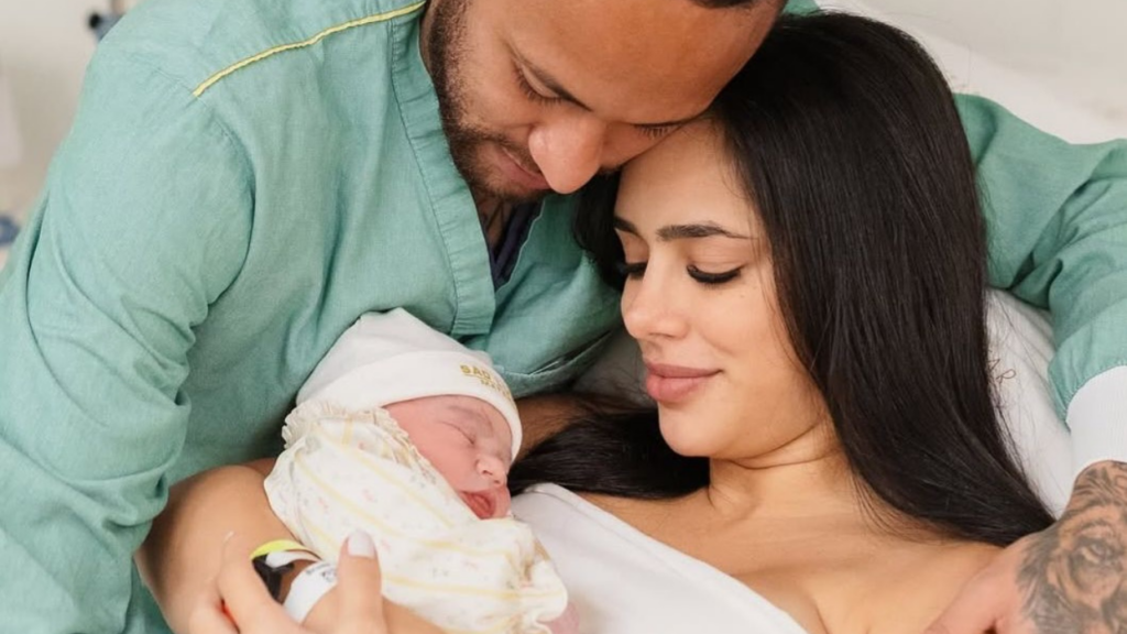 Santos comemora nascimento da segunda filha de Neymar