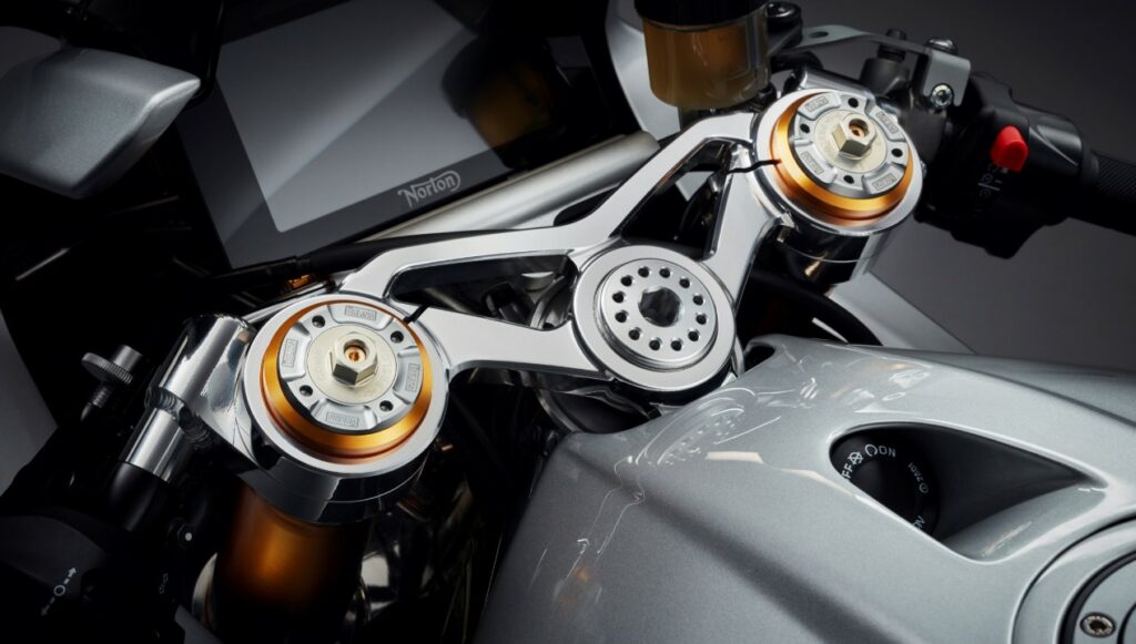 O que torna a Norton V4SV uma moto exclusiva e profundamente desejada