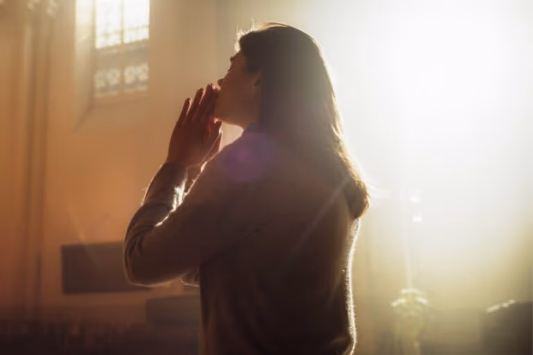 4 orações para o Dia de Nossa Senhora da Rosa Mística