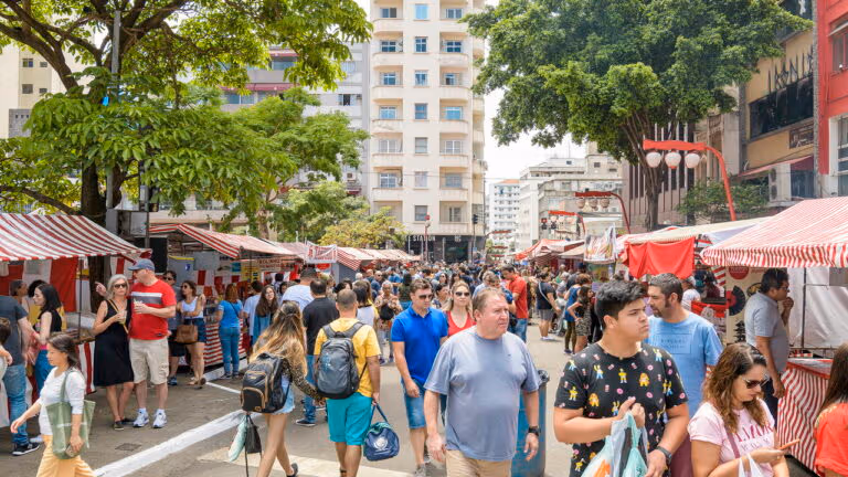 Você vai se arrepender se não levar lembrancinhas dessas cidades