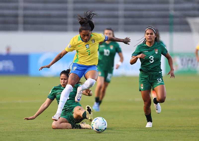 Seleção Brasileira goleia a Bolívia e segue líder com 100%