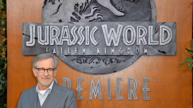 Spielberg mandou retirar de &quot;Jurassic World: Recomeço&quot; as referências de seus filmes