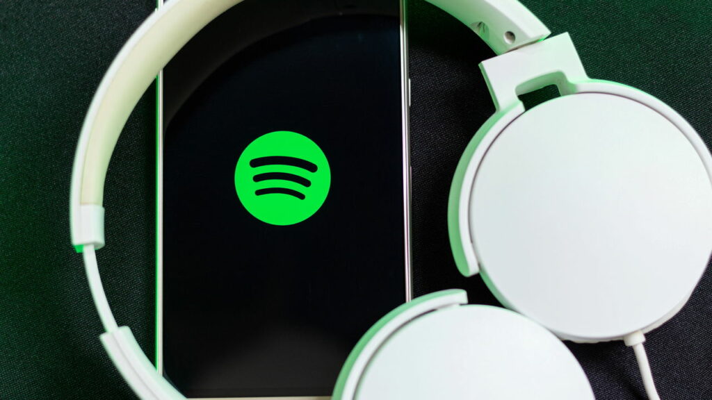 Playlist só com brasileiros novos? Esse botão do Spotify faz isso