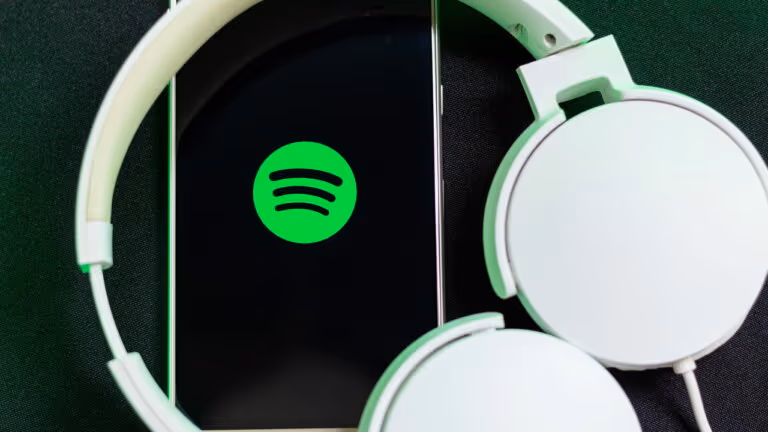 Playlist só com brasileiros novos? Esse botão do Spotify faz isso