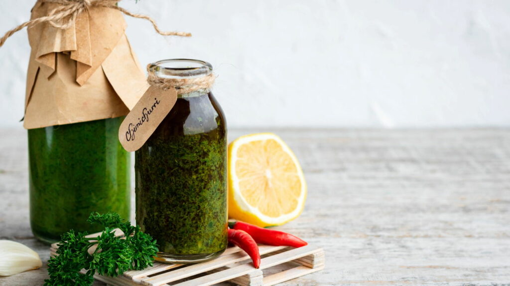 Suco de salsa existe e ele cura! Confira os benefícios para sua saúde