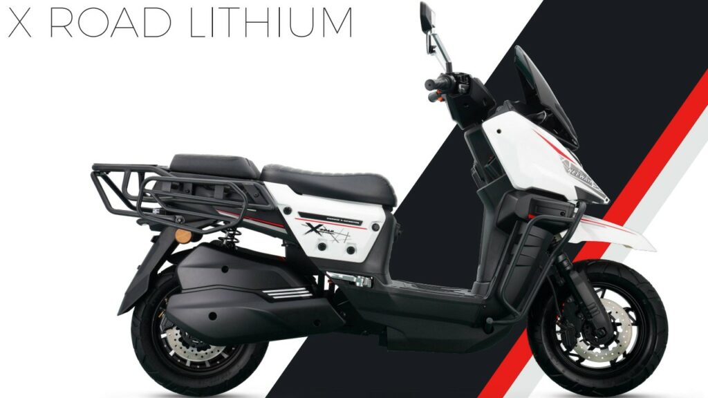 Não é uma BMW mas essa scooter está chamando atenção por onde passa