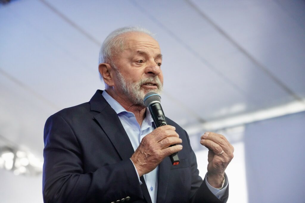 “Não é como Paris, não é como Dubai”, diz Lula sobre sede da COP30