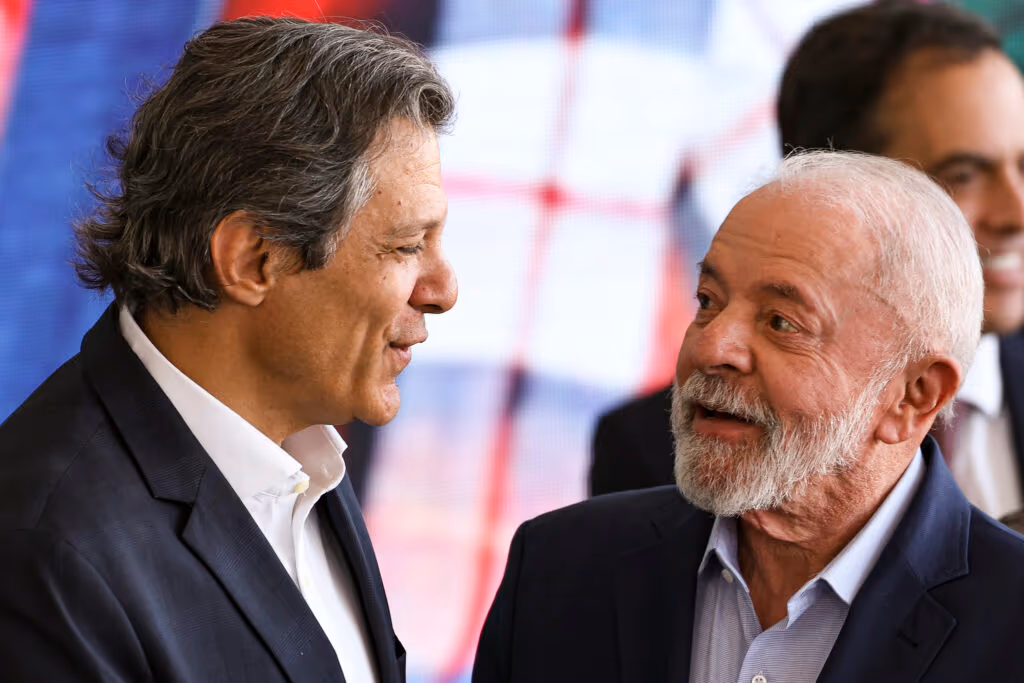 “Sancionado por ser mais democrático que seu agressor”, diz Haddad sobre tarifaço
