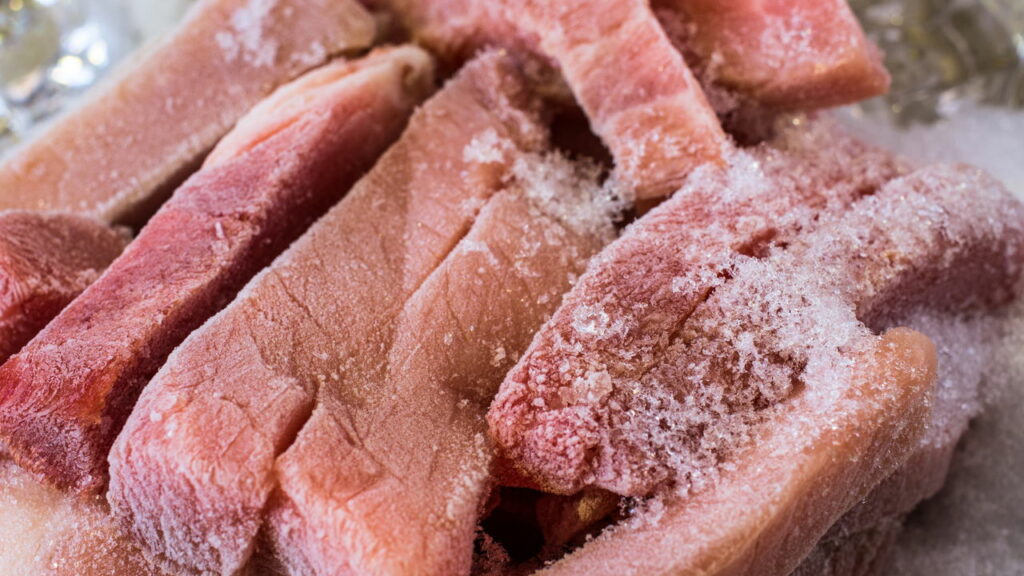 3 razões para os alimentos perderem sabor quando você está resfriado