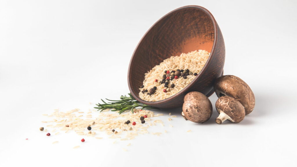 Técnicas para cozinhar arroz integral solto toda vez