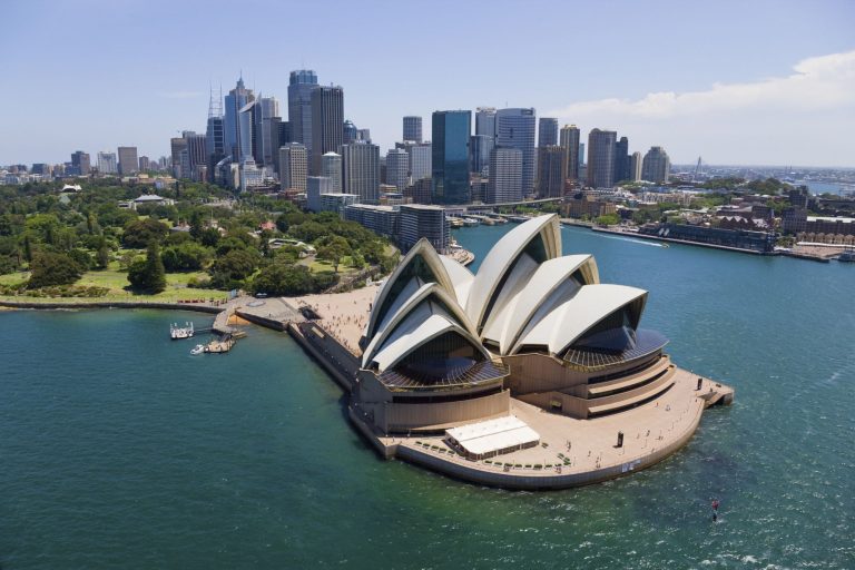 Austrália propõe deportar envolvidos em antissemitismo