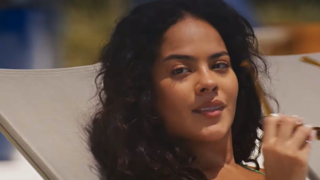 Protagonista de Vale Tudo vira alvo de ataques racistas na internet