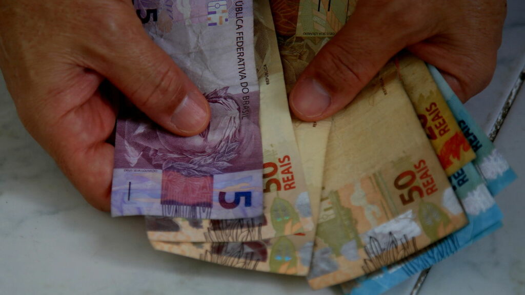 Bolsa Família antecipa pagamento para estas cidades em novembro
