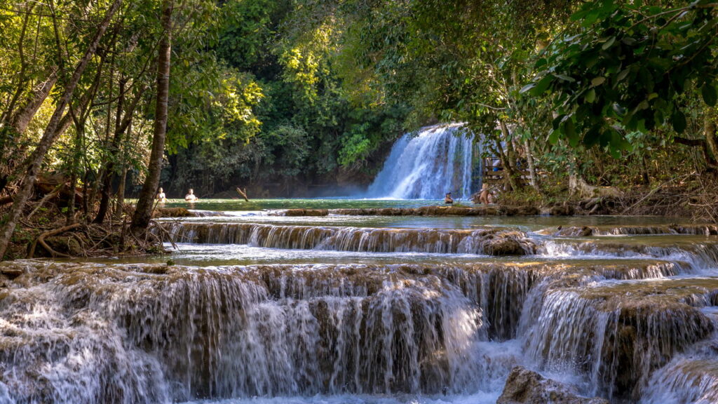 Essa cidade revela um paraíso escondido que encanta turistas e protege a natureza