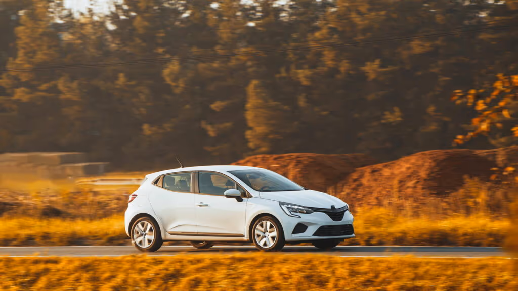 Por que acelerar forte com motor frio é um dos piores hábitos possíveis