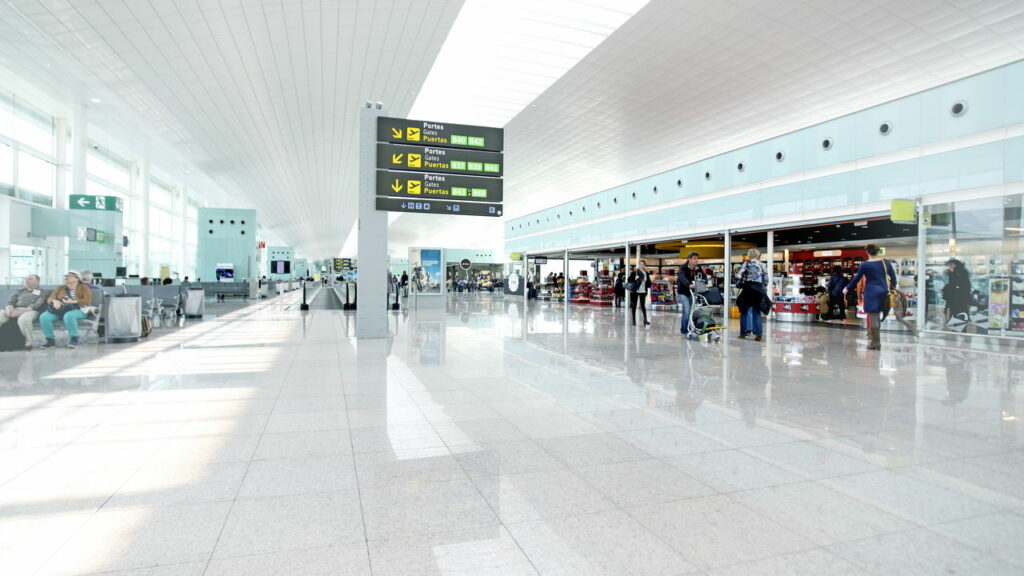 Como evitar filas longas no check-in e agilizar sua entrada no avião