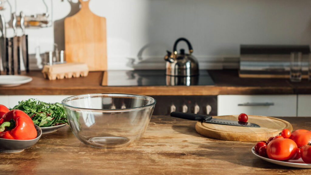 O que não pode faltar na cozinha de quem quer economizar tempo e dinheiro