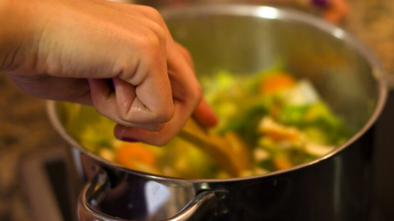 Erros que prejudicam o sabor dos vegetais — e como evitá-los no preparo
