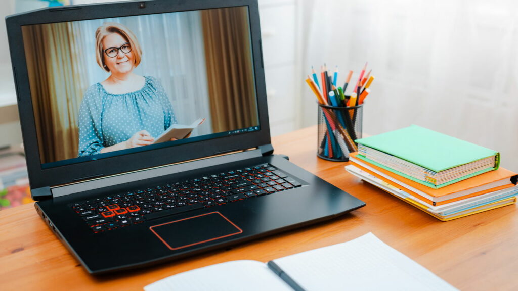 Signos com mais chances de ganhar dinheiro com vendas online em 2025