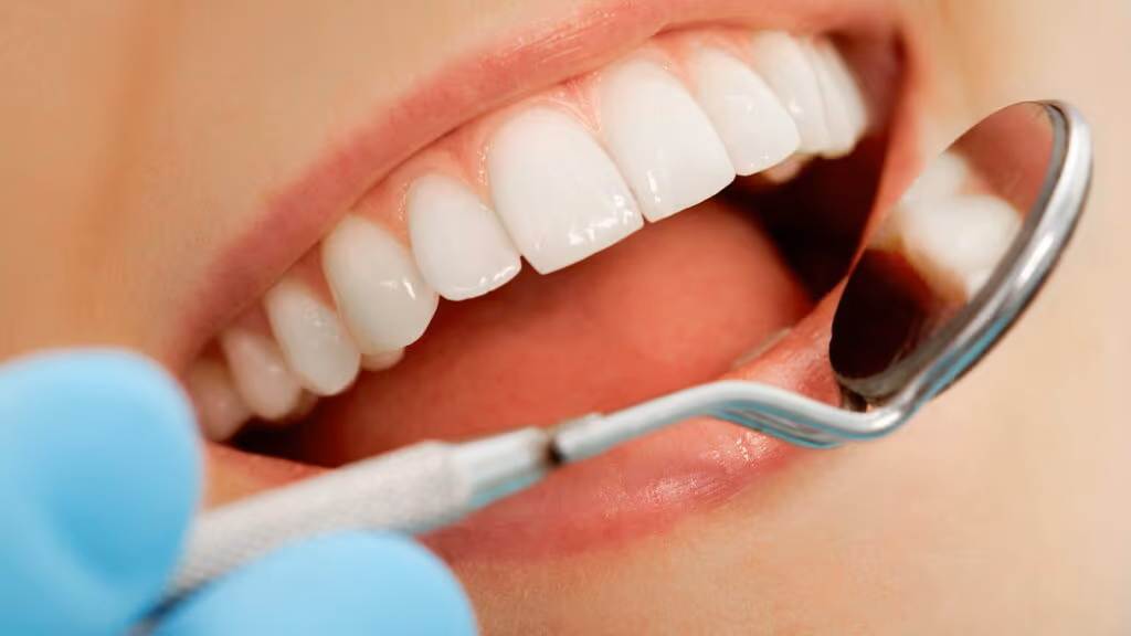 Principais causas do mau hálito e como evitá-lo com soluções naturais