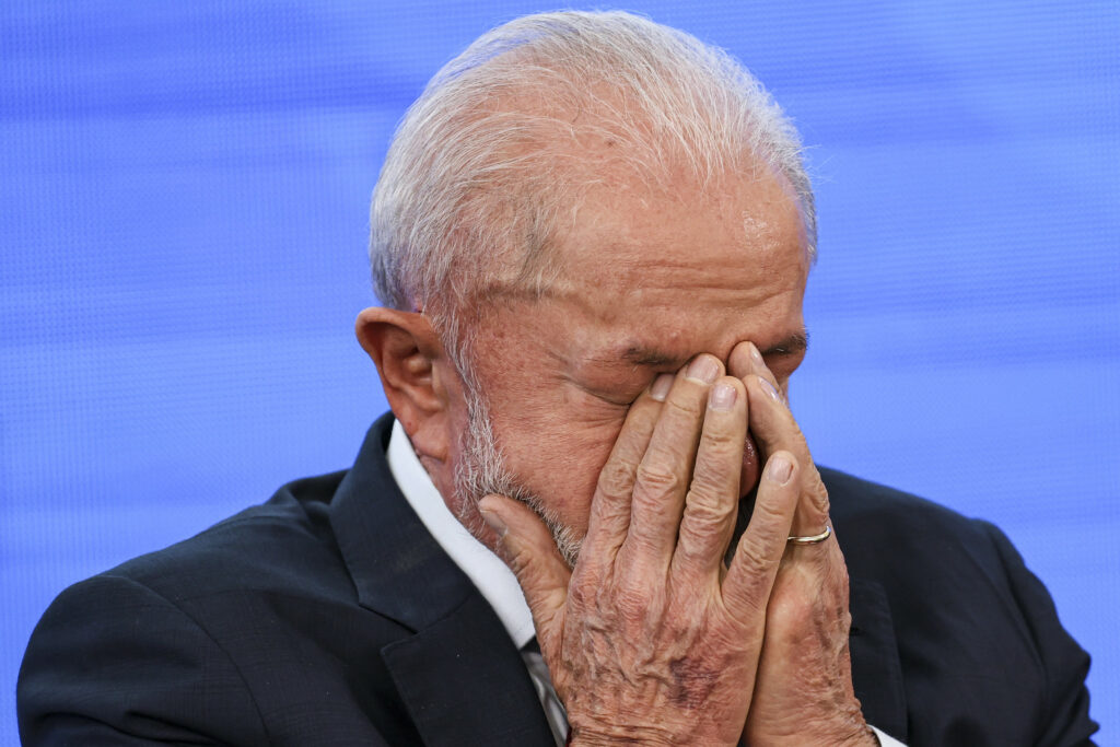 Jantar de ministros com Lula fracassa e expõe racha no STF