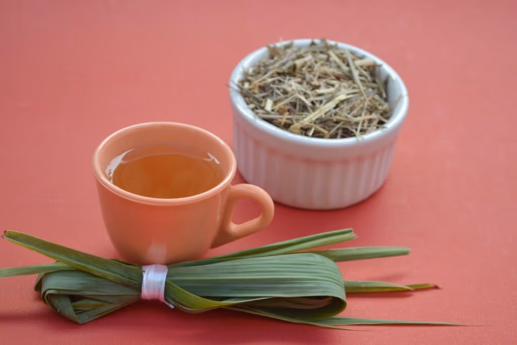 8 benefícios da erva-cidreira para a saúde