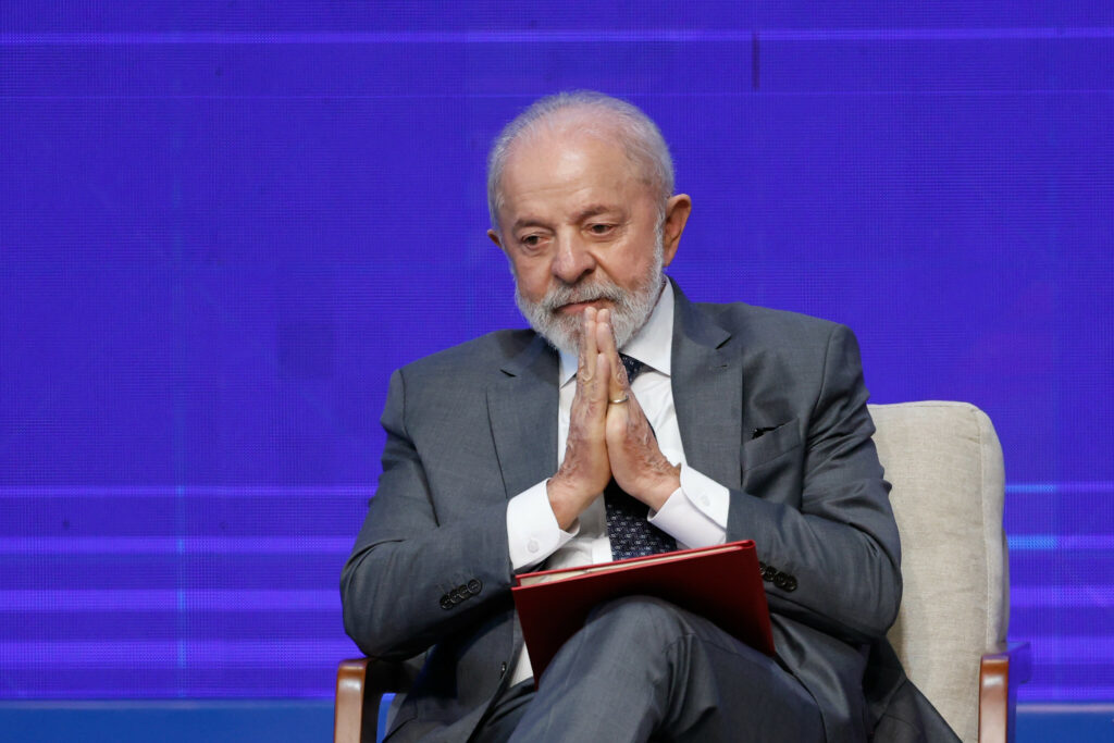 Lula veta aumento do número de deputados federais