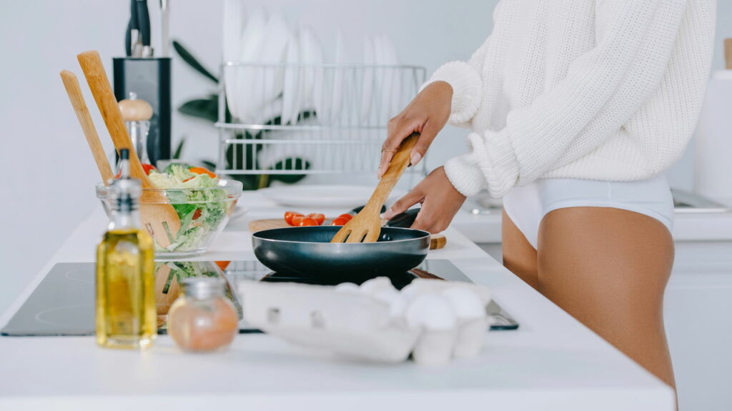 Como montar um jantar completo com apenas uma frigideira