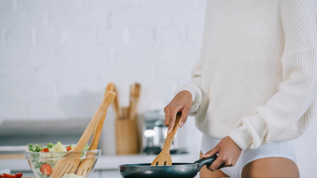 Como montar um jantar completo com apenas uma frigideira