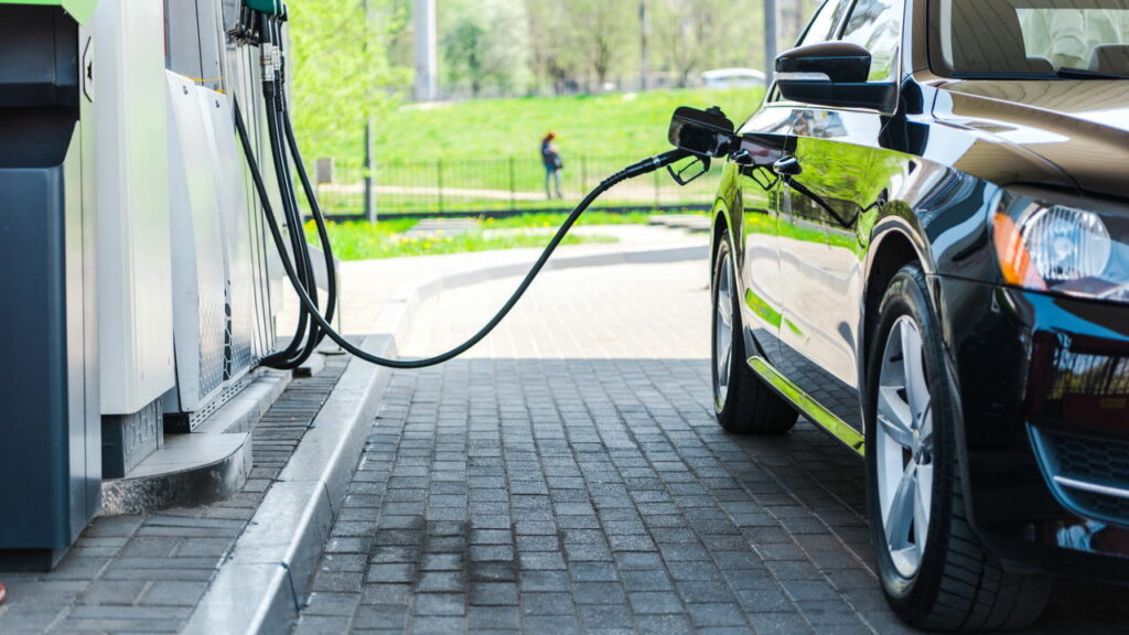 5 sinais de que seu carro está consumindo mais combustível do que deveria