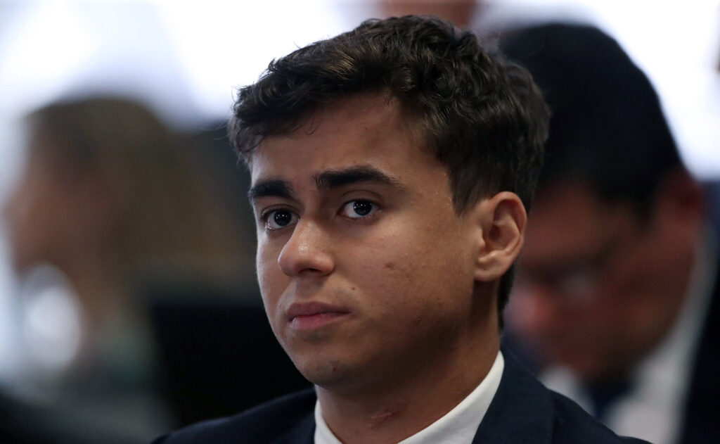 Nikolas rebate Janja: “Toma vergonha na sua cara”