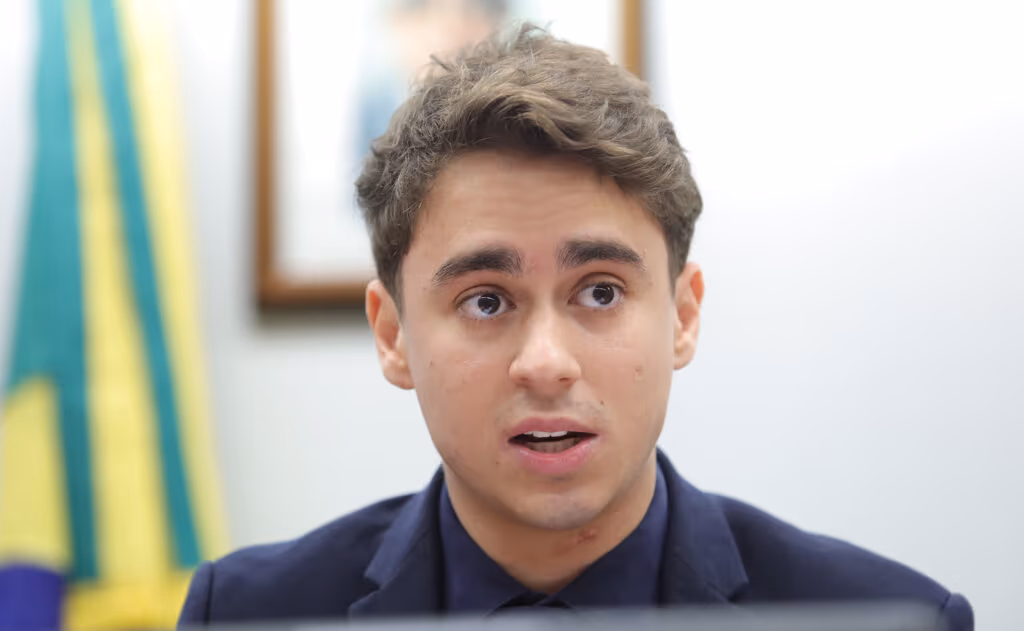 Deputado aciona AGU contra Nikolas após vídeo sobre o Pix