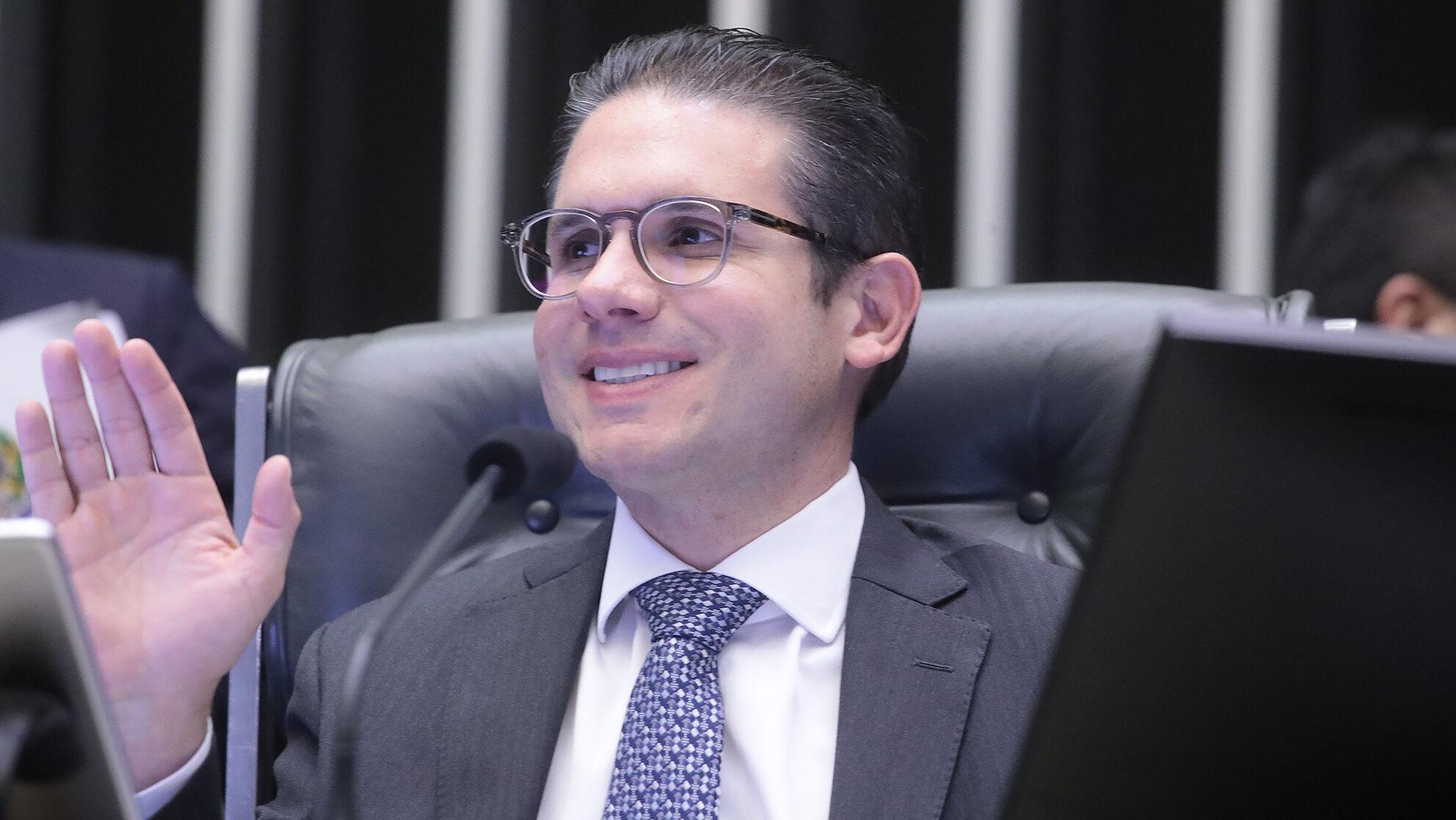 “Vitória histórica”, diz Motta sobre ampliação da isenção do IR