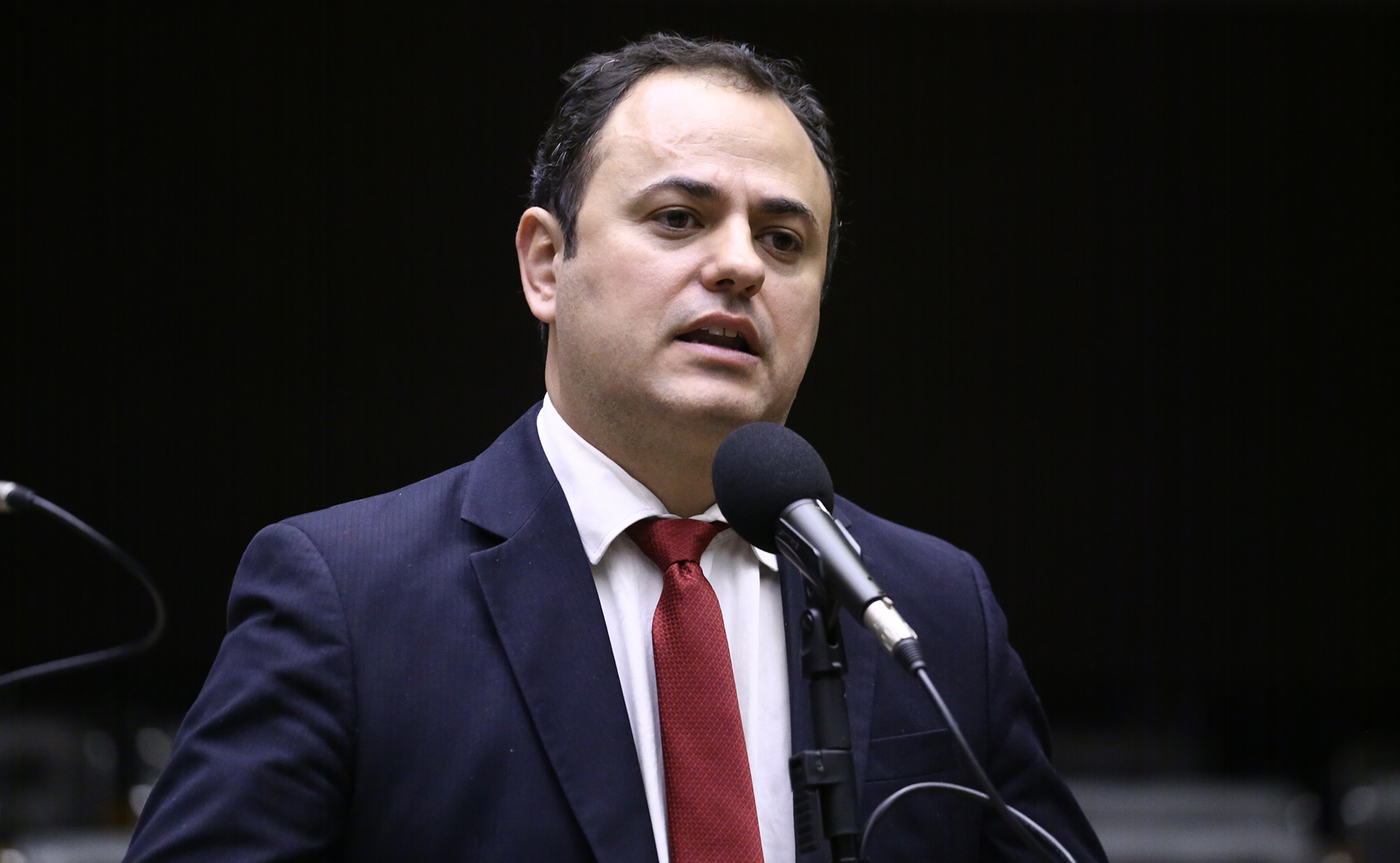 Três deputados do PL votaram a favor do PSOL para livrar Glauber Braga da cassação