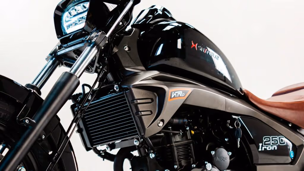 O duelo mais interessante entre motos custom, as queridinhas acessíveis dos brasileiros
