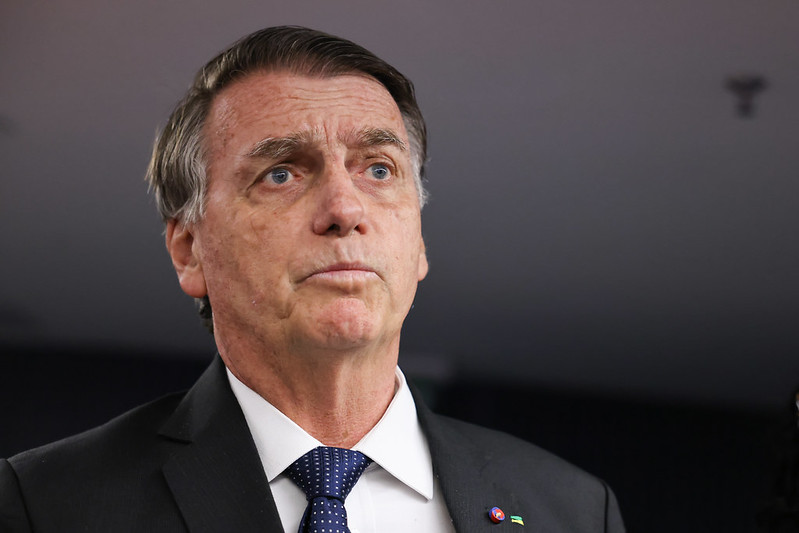 Moraes autoriza Bolsonaro a receber visitas para comemorar aniversário da filha