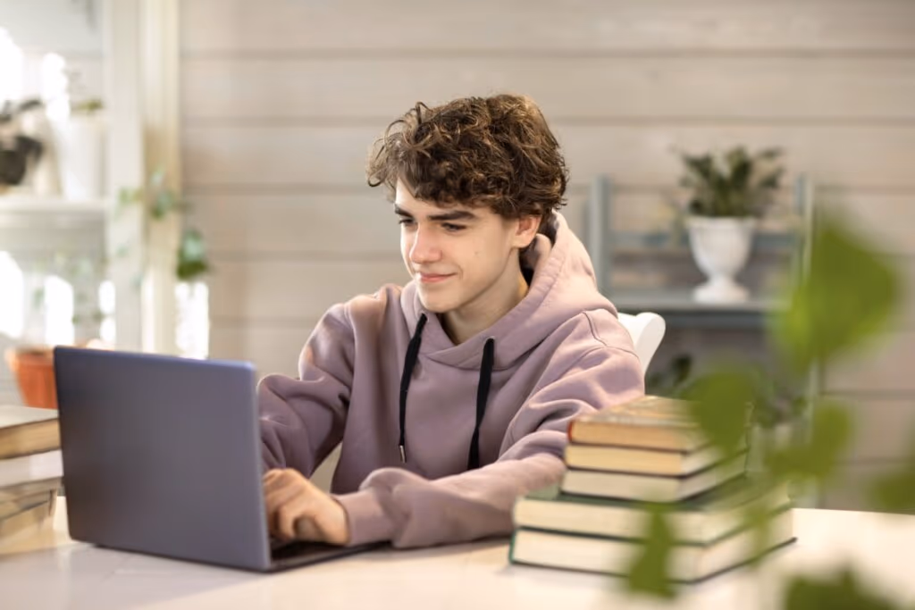 5 benefícios de participar das Olimpíadas Científicas