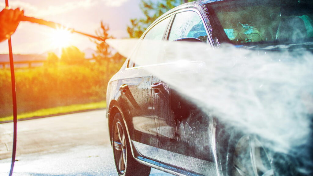 Essa prática comum está detonando a pintura do seu carro sem você notar