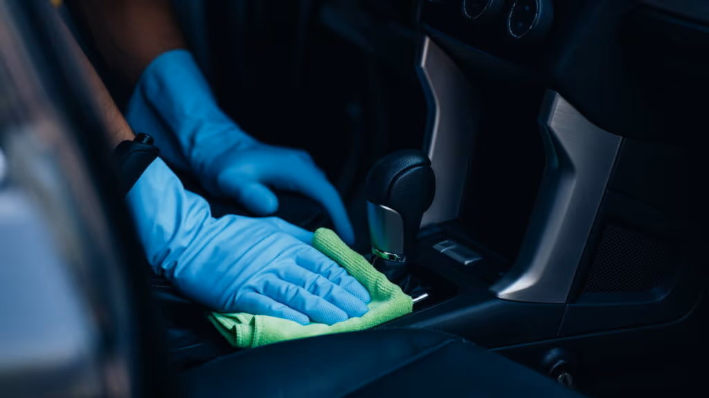 5 truques caseiros para tirar mau cheiro do carro e deixar tudo perfumado