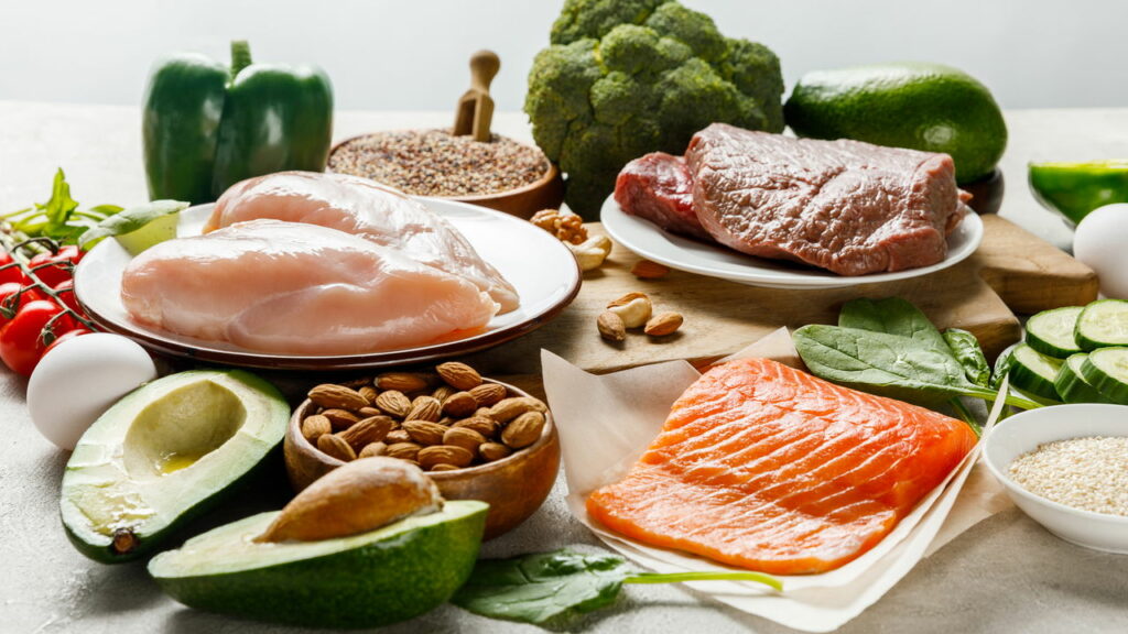 O que servir no churrasco para quem está fazendo dieta low carb